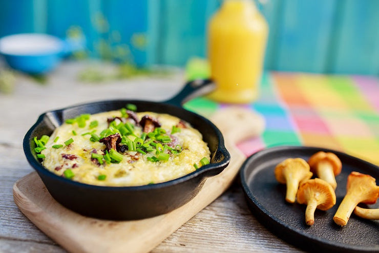 omelette in pan on table