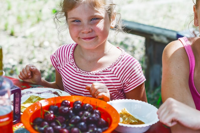 A Healthy Childhood Diet Can Keep Minds Sharp into the 70s, Says New Study